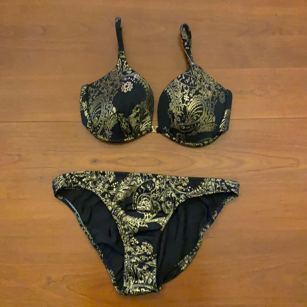 Venus Gold & Black Bathing Suit | D Cup | Size 14 Bottoms | Never Worn